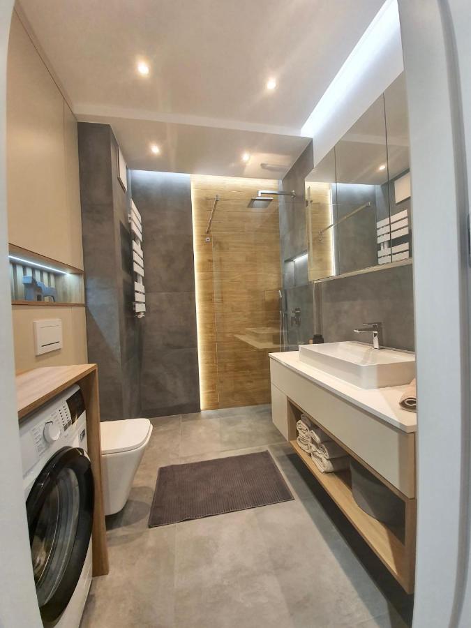Apartment Luxury 2-room In Praga-polnoc Port Praski Warschau